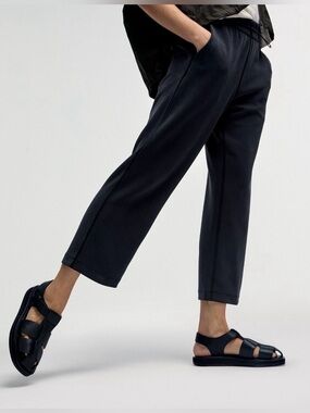 LULULEMON Softstreme High-Rise Straight-Leg Cropped Pant